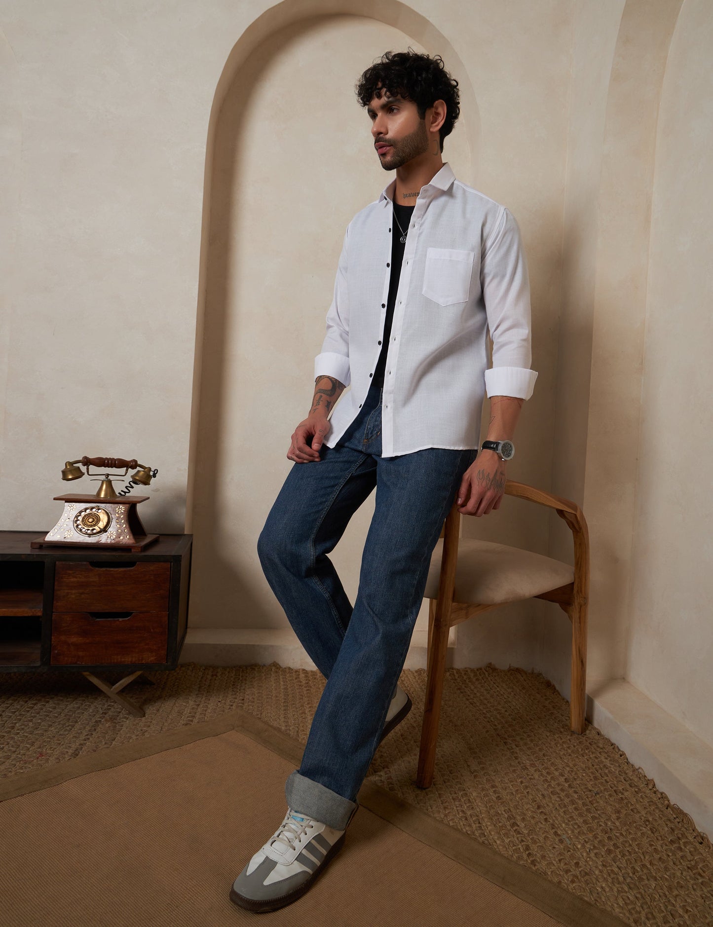 Men’s White Solid Linen-Look Casual Shirt with Contrast Buttons